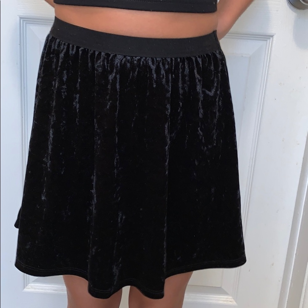 NWT VELOUR SKIRT